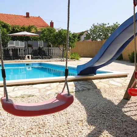 Krnic By Guide * Konjevrate