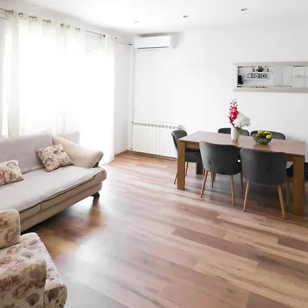 Villa Krnic By Guide